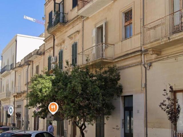 Appartamento in vendita di 100 m² in Via di Leuca, 52