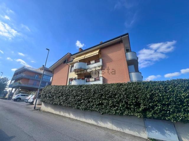 Appartamento in vendita di 100 m² in Via di Vermicino, 60