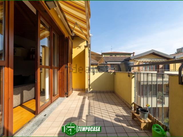 Appartamento in vendita di 100 m² in Via E. Curiel, 6