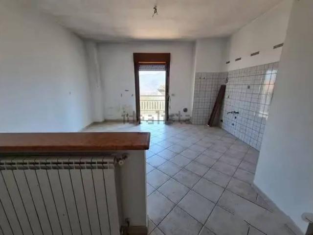 Appartamento in vendita di 100 m² in Via Empolitana