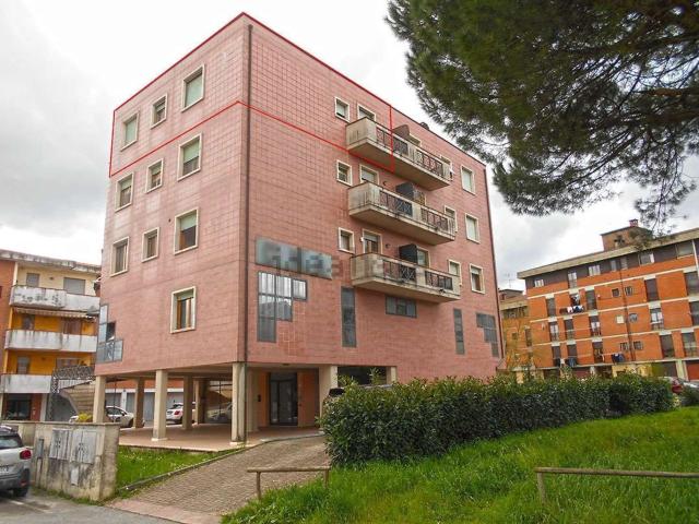Appartamento in vendita di 100 m² in Via Enzo Ferrari, 12