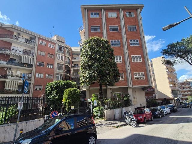 Appartamento in vendita di 100 m² in Via Edoardo Nicolardi