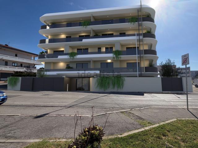 Appartamento in vendita di 136 m² in Via Edoardo Scarfoglio, 4