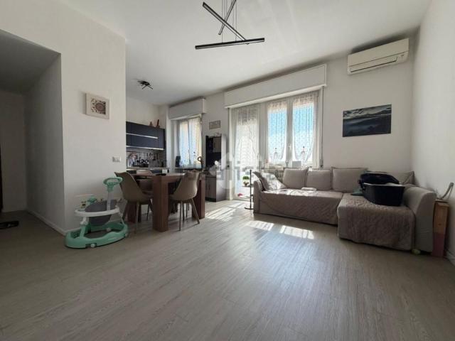 Appartamento in vendita di 100 m² in Via Europa, 4