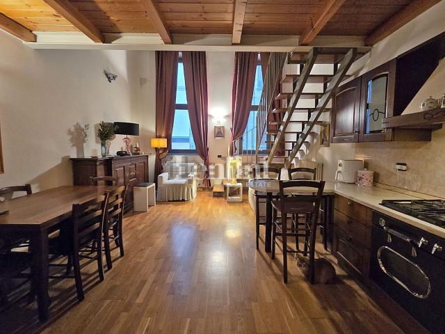 Appartamento in vendita di 100 m² in Via Evasio Leoni