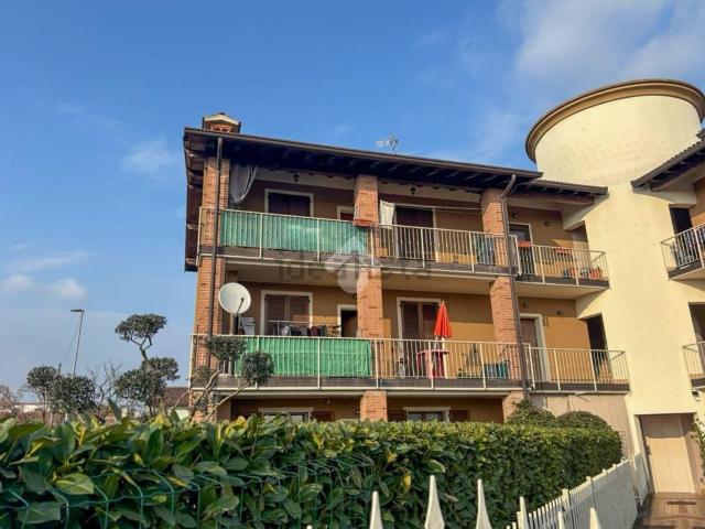 Appartamento in vendita di 100 m² in Via F. lli Bronzetti, 15