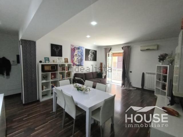 Appartamento in vendita di 100 m² in Via Fogazzaro