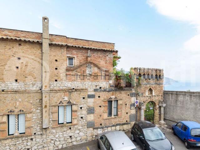 Appartamento in vendita di 100 m² in Via Fontana Vecchia, 5