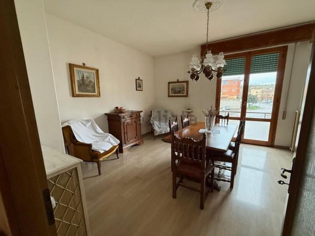 Appartamento in vendita di 100 m² in Via Felice Cavallotti