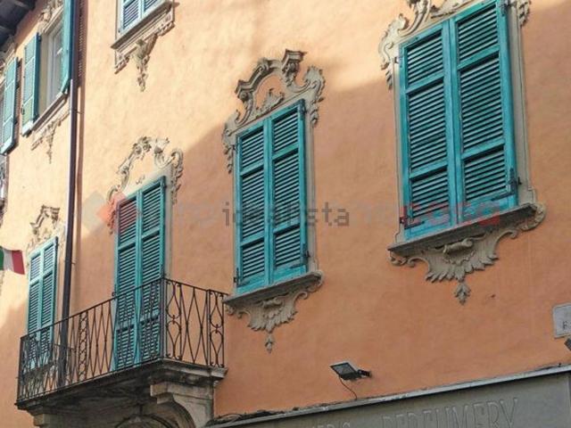 Appartamento in vendita di 100 m² in Via Felice Cavallotti