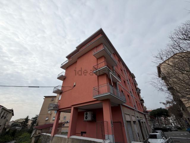 Appartamento in vendita di 100 m² in Via Felice del Santo, 8