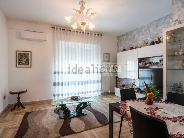 Appartamento in vendita di 100 m² in Via Ferdinando Magellano, 6