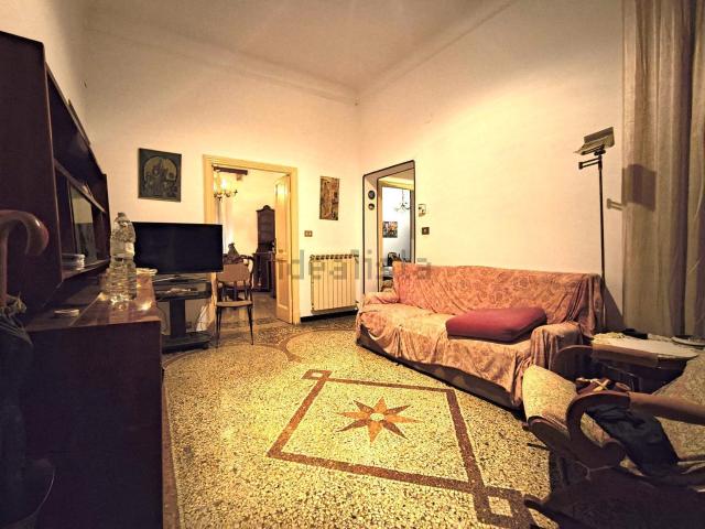 Appartamento in vendita di 100 m² in Via Fereggiano, 67