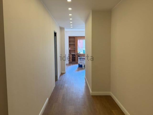 Appartamento in vendita di 100 m² in Via Filippo Nicolai