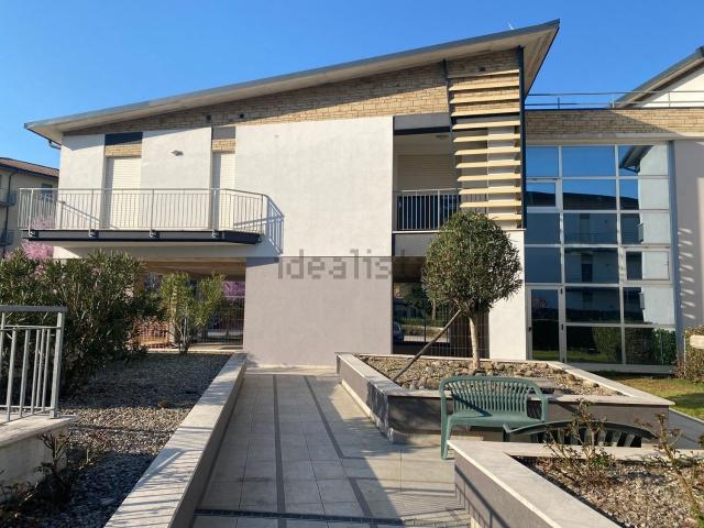 Appartamento in vendita di 100 m² in Via firenze, 11