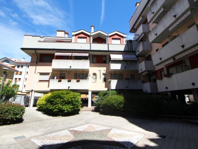 Appartamento in vendita di 100 m² in Via Flora