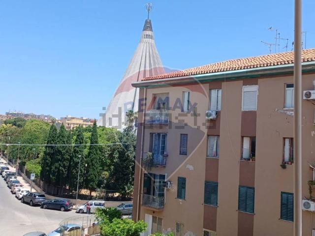 Appartamento in vendita di 100 m² in Via Francesco Mauceri, 31