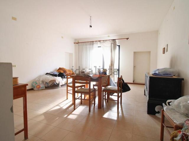 Appartamento in vendita di 100 m² in Via Francesco Petrarca, 1