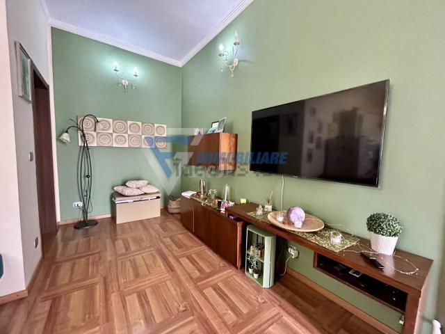 Appartamento in vendita di 100 m² in Via Fratelli Sollecito