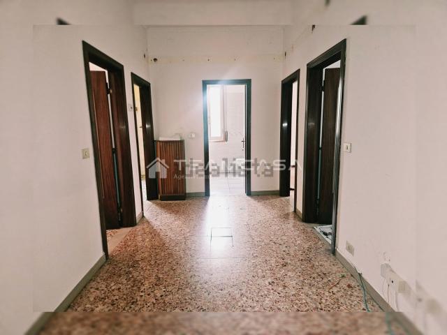 Appartamento in vendita di 100 m² in Via Fratelli Rosselli