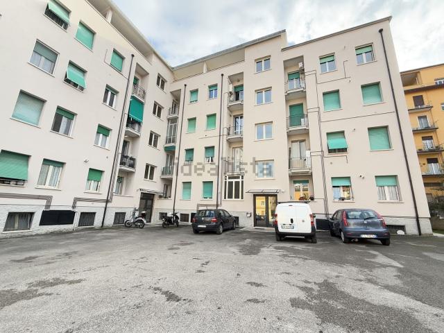 Appartamento in vendita di 100 m² in Via III Ottobre, 3