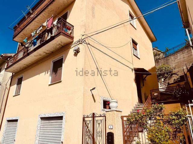 Appartamento in vendita di 100 m² in Via Is Alinos