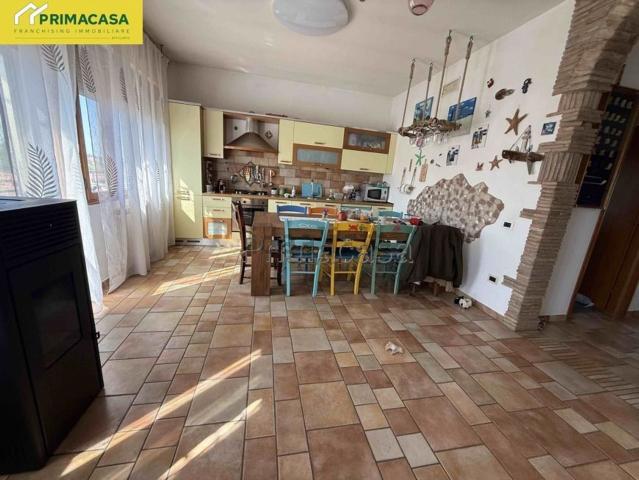 Appartamento in vendita di 100 m² in Via Fisola