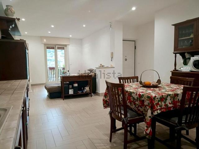 Appartamento in vendita di 100 m² in Via IV Novembre