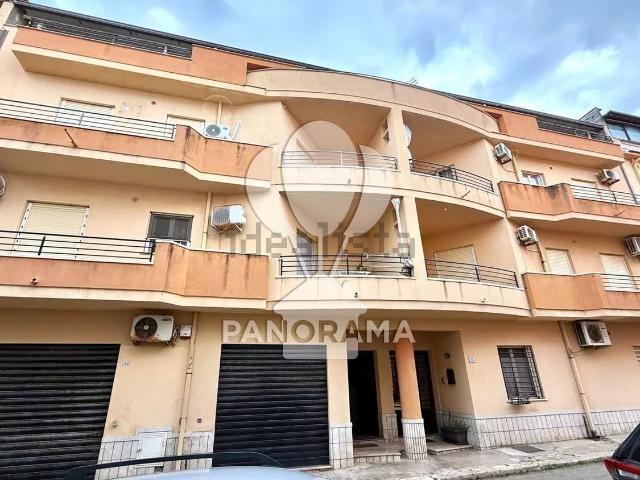 Appartamento in vendita di 100 m² in Via IV Novembre