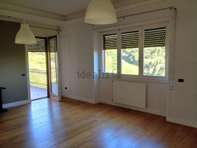 Appartamento in vendita di 100 m² in Via IV Novembre