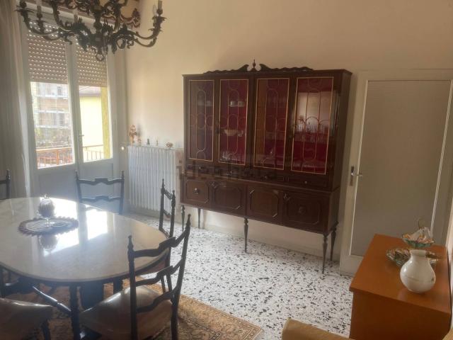 Appartamento in vendita di 100 m² in Via Ivan Silvestrini, 7