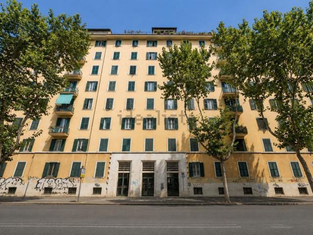 Appartamento in vendita di 100 m² in Via Oderisi da Gubbio