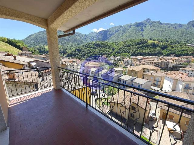 Appartamento in vendita di 100 m² in Via L. Steffani, 20