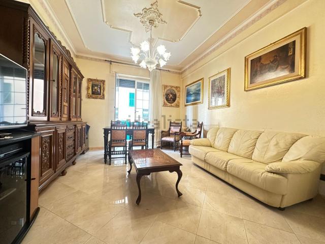 Appartamento in vendita di 100 m² in Via Lorenzo Ghiglini