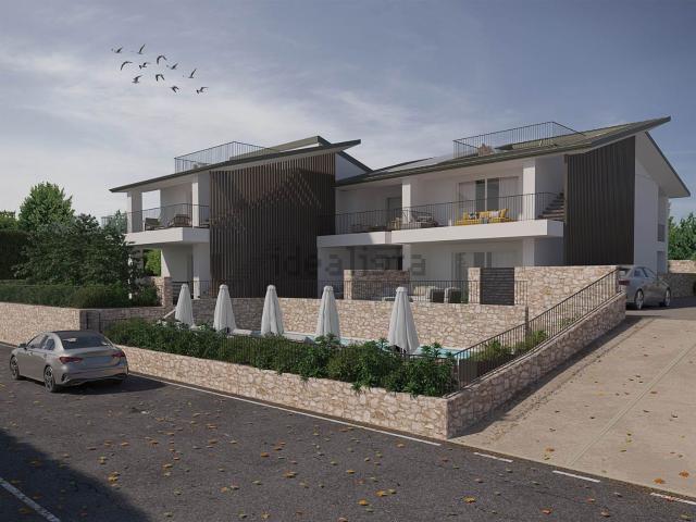 Appartamento in vendita di 100 m² in Via Lazise, 5
