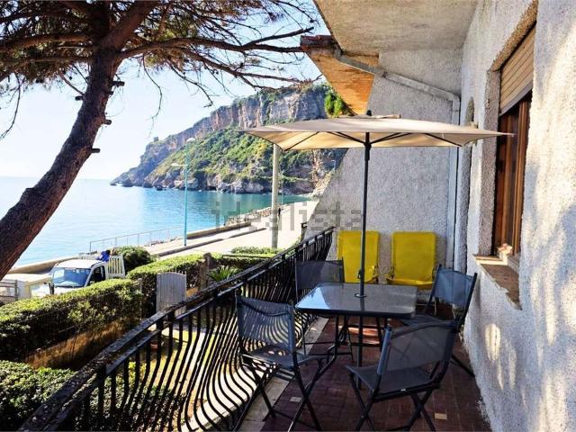 Appartamento in vendita di 100 m² in Via Lampetia