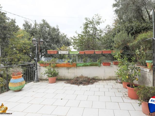 Appartamento in vendita di 100 m² in Via Lanfranco Alberico, 50