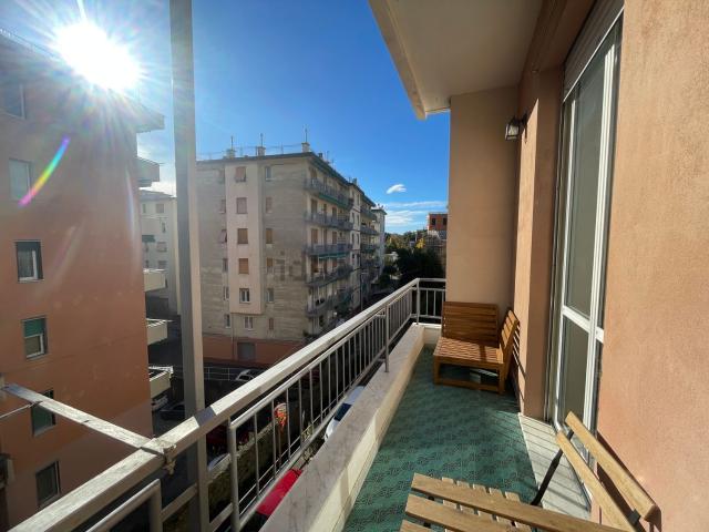 Appartamento in vendita di 100 m² in Via Lanzerotto Malocello, 3