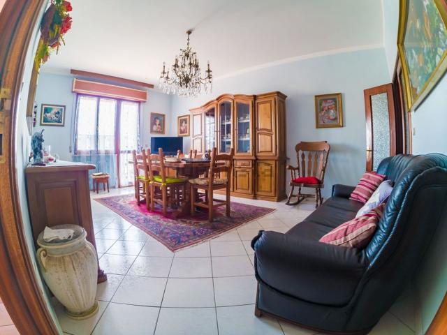 Appartamento in vendita di 100 m² in Via Litoranea, 162