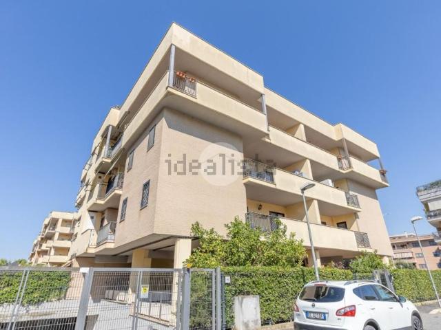 Appartamento in vendita di 100 m² in Via Luca Domenico Capozi, 61