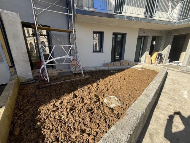 Appartamento in vendita di 100 m² in Via Luigi Cadorna, 9