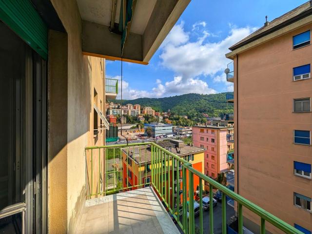 Appartamento in vendita di 100 m² in Via Luigi Achille Riva, 57