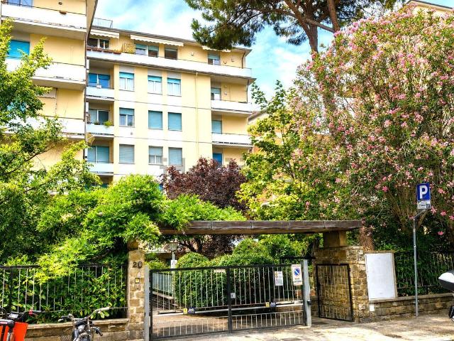 Appartamento in vendita di 100 m² in Via Luigi Bertelli Vamba