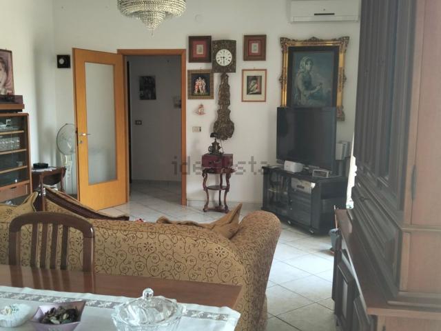 Appartamento in vendita di 100 m² in Via Luigi Doumontier, 1