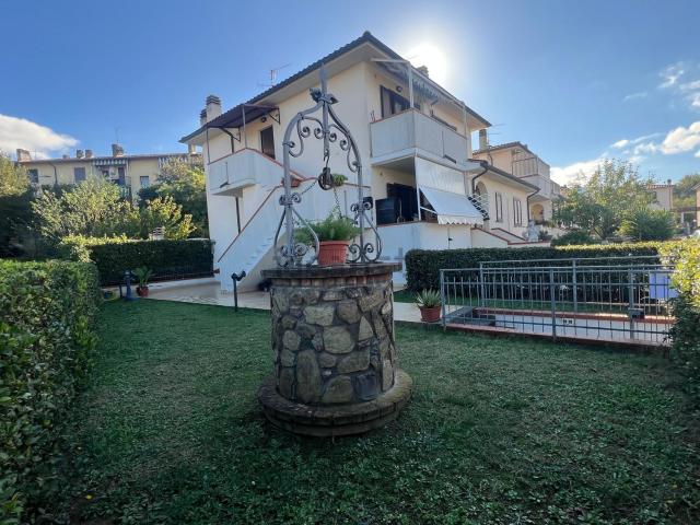 Appartamento in vendita di 100 m² in Via Luigi Einaudi, 1