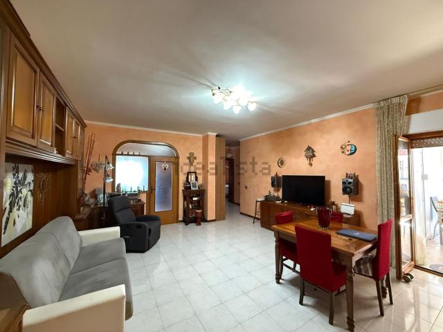 Appartamento in vendita di 100 m² in Via Luigi Einaudi, 25
