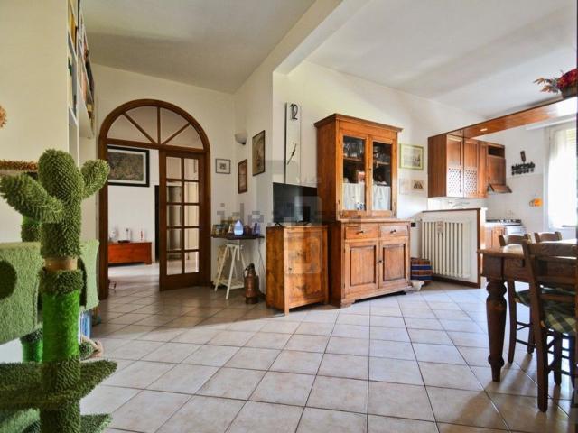 Appartamento in vendita di 100 m² in Via Luigi Salvatore Cherubini, 25