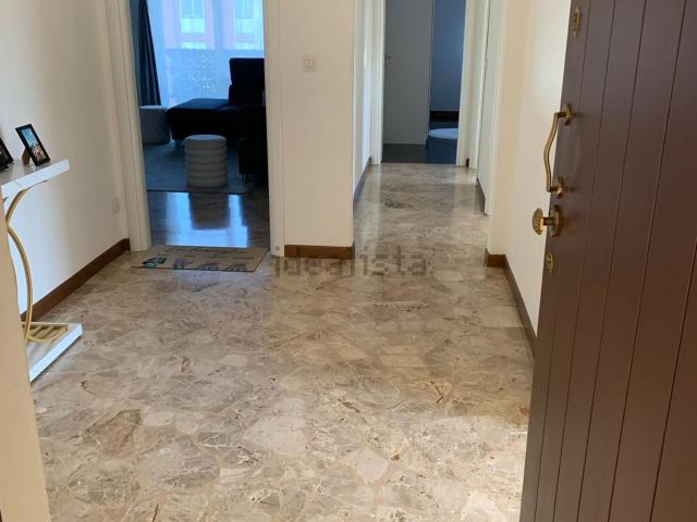 Appartamento in vendita di 100 m² in Via Luigi Reverberi, 23