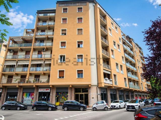 Appartamento in vendita di 100 m² in Via Luigi Vaccari, 2