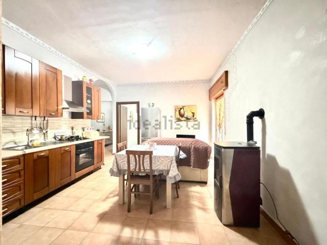 Appartamento in vendita di 100 m² in Via Lungo Busento Oberdan, 32